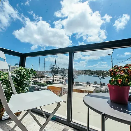 Couette-café Aime's House Sliema