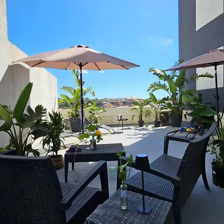 Aime's House Bed & Breakfast