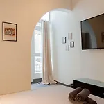 Aime's House 3* סליאמה