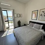 Aime's House לינה וארוחת בוקר