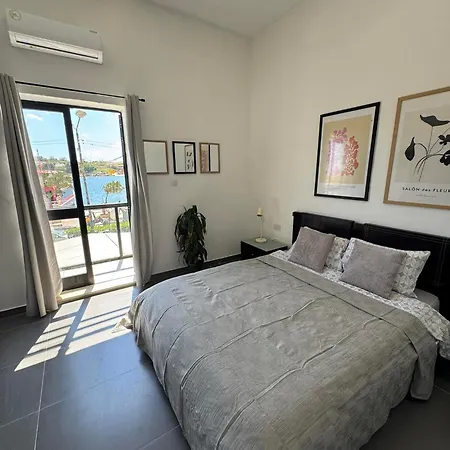 Aime's House Bed & Breakfast