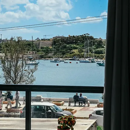 Aime's House Bed & Breakfast 3*