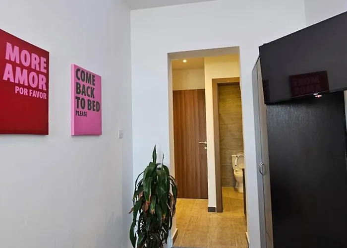 Aime's House Oda ve Kahvaltı