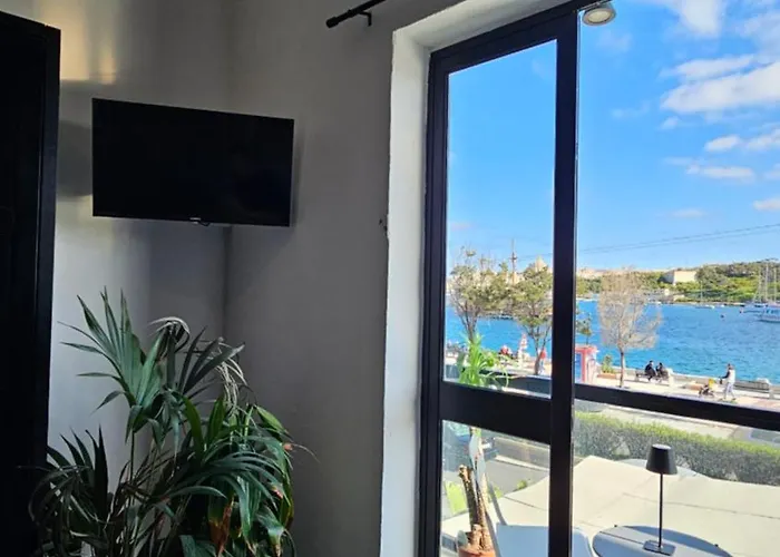 Oda ve Kahvaltı Aime's House Sliema